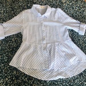 2/$16💋 Flare striped button up with buttoned up